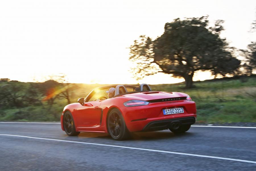  Porsche 718 Boxster T (982) 2019 года  (WW) (фото 38 из 52)